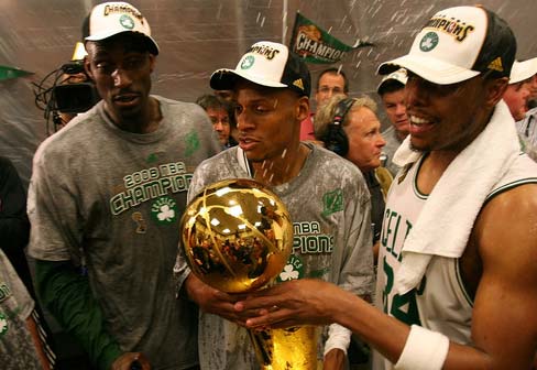 NBA 凯尔特人队：冠军荣耀与篮球魅力的传奇之旅
